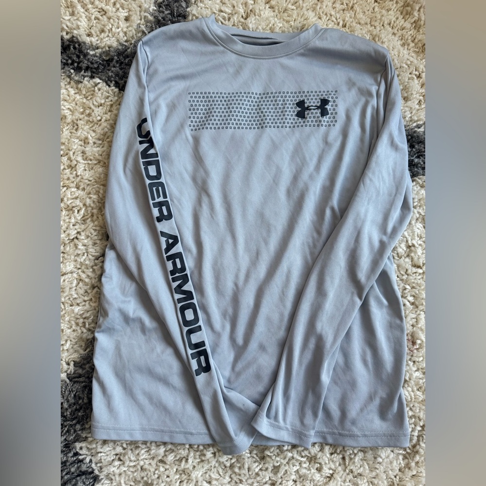 Under Armour Light Gray Long Sleeve Tee